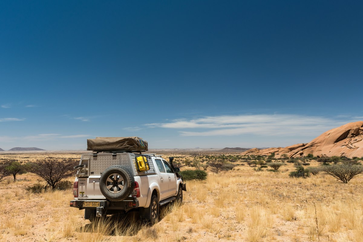 A 4x4 travels through one of the best Namibia 4x4 routes.