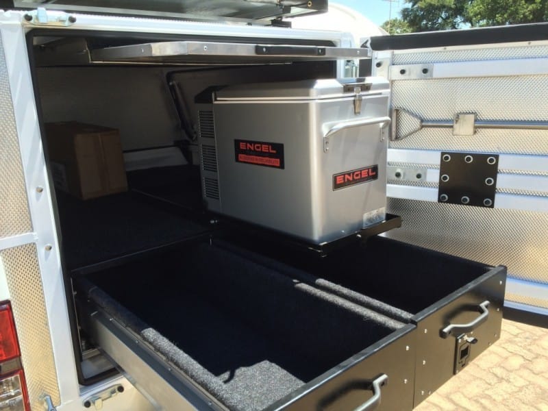 Drawer System in a Discoverer DC 4x4
