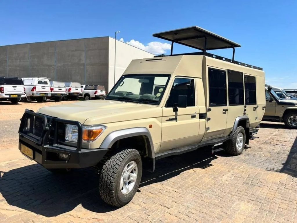 Toyota Stretch Cruiser 10 Seater 